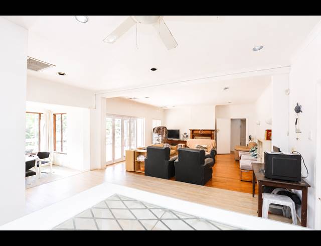 5 BEDROOM HOUSE FOR SALE IN GLENWOOD